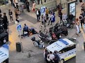 Vecinos Lavapiés denuncian “brutalidad policial” barrio… emérito, Juan Carlos Sansenxo, eclipsa agenda Felipe VIº, Ronda.