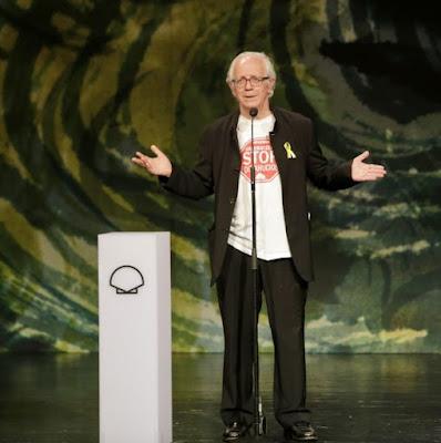 Vecinos de Lavapiés denuncian “brutalidad policial” en el barrio… Y el emérito, Juan Carlos I, en Sansenxo, eclipsa la agenda de Felipe VIº, en Ronda.