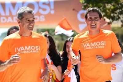 Vecinos de Lavapiés denuncian “brutalidad policial” en el barrio… Y el emérito, Juan Carlos I, en Sansenxo, eclipsa la agenda de Felipe VIº, en Ronda.