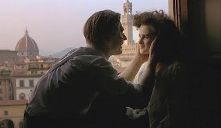UNA HABITACIÓN CON VISTAS (1908), DE EDWARD MORGAN FORSTER Y DE JAMES IVORY (1985). AMOR EN FLORENCIA.