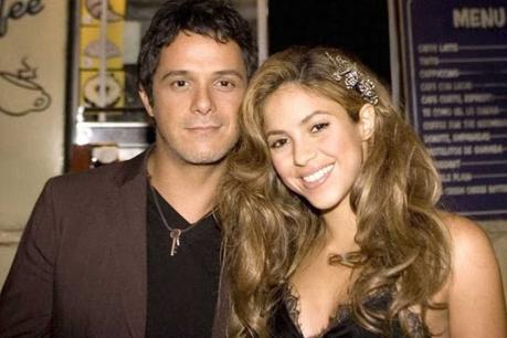#ENTRETENIMIENTO ¿Romance a la vista? Shakira (@Shakira) y Alejandro Sanz (@AlejandroSanz) podrían comprar mansión juntos en #Miami