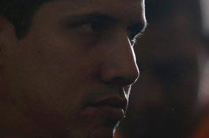 Juan Guaidó escapa desde Venezuela a Colombia