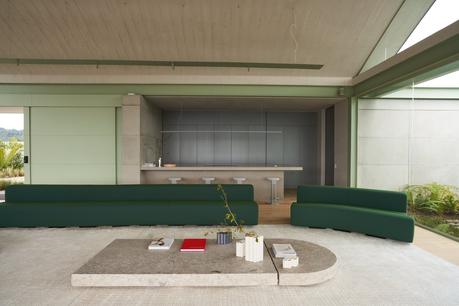 Casa Aire, Medellín, Colombia / Cinco Solidos