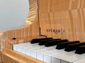 elegancia madera sycamore europeo: cómo piano convirtió obra arte