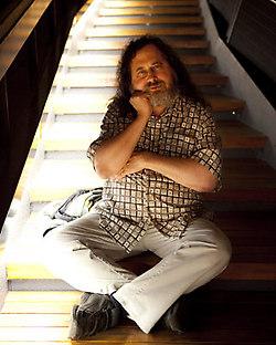Richard Stallman: Apple ha hecho que la gente admire programas que son enemigos de su propia libertad
