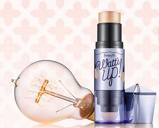 BENEFIT, DIVERTIDA ALTA COSMÉTICA