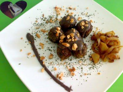 Receta desafío ROBOCHEF, albóndigas en salsa de morcilla y almendras