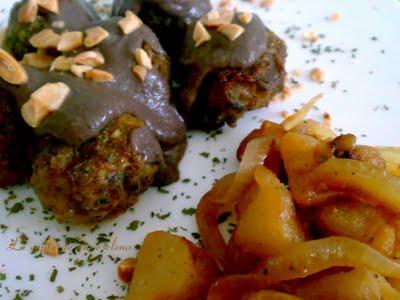 Receta desafío ROBOCHEF, albóndigas en salsa de morcilla y almendras