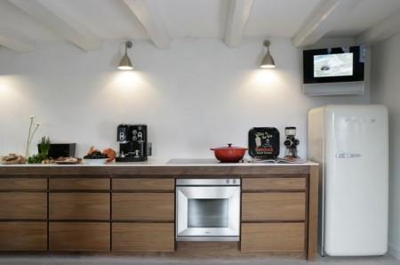 tejado de paja tazas colores pantone sofa eliersen sillas de oficina ruedas silla 7 con reposabrazos silla 7 arne jacobsen rústico moderno reloj pared arne jacobsen papelera vipp mural mapa mundi decoración muebles de madera maciza muebles de diseño mesas nido bo concept le cruiset cazuelas rojo lámparas de diseño le klint frigorífico smeg crema estilo nórdico modernos estanterías montana diseño danés decoración de interiores decoración casas de campo decoración casa del pueblo cocina moderna cocina madera maciza chimenea de interior alfombra piel antílope 