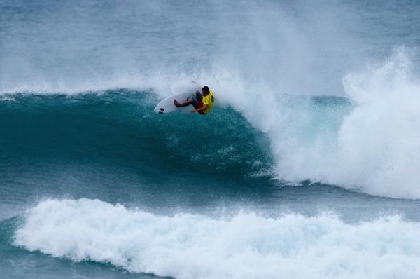 Ezekiel Lau gana el HIC Pro Sunset Beach 2011