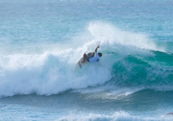 Ezekiel Lau gana el HIC Pro Sunset Beach 2011