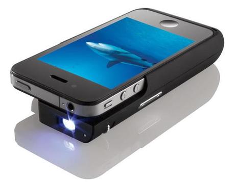 Brookstone Pocket Projector :: proyector para iPhone 4