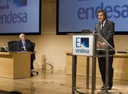 Endesa dice que la luz debería subir un 25% en 2012