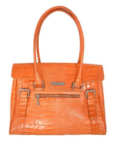 Katty Miyoko - Primavera verano 2012  Marroquinería con diseño de vanguardia