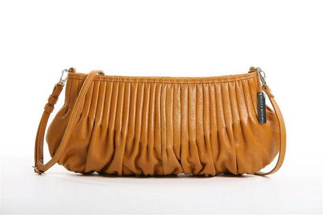 Katty Miyoko - Primavera verano 2012  Marroquinería con diseño de vanguardia