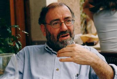 Un piano comprado tecla a tecla.