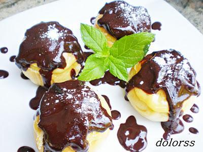 Falsos profiteroles