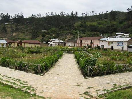 POR EL FABULOSO CAMINO INCA DE CHACHAPOYAS A LEVANTO POR EL FABULOSO CAMINO INCA DE CHACHAPOYAS A LEVANTO
