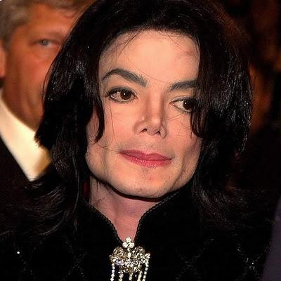 La cama de Michael Jackson se subastará