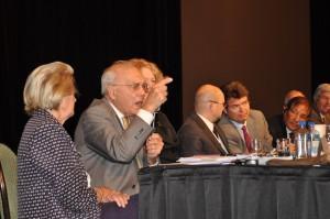 Foto charla células Madre ii Ética, legalidad y células madre: un puzzle de un millón de piezas por resolver