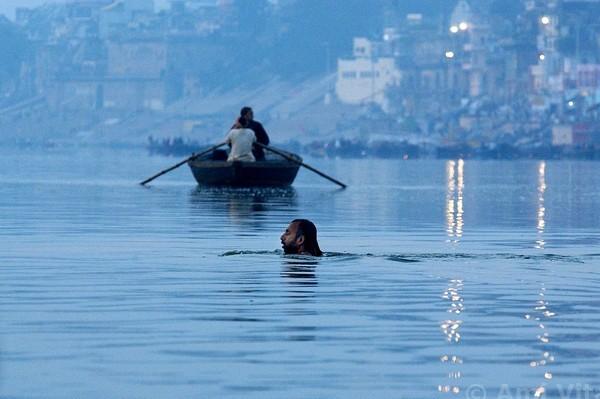 Bucear en el Ganges con George Harrison