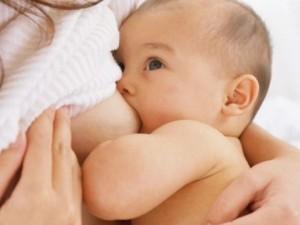 La leche materna previene enfermedades alérgicas