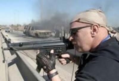 Mercenarios [haciendo la guerra] en la sombra