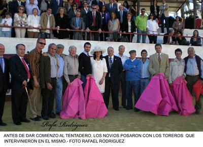 LADIS Y ANA:  PINCELADAS TAURINAS DE UNA BODA MUY TORERA