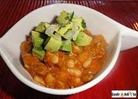 Cjili picante de carne de pollo y alubias blancas