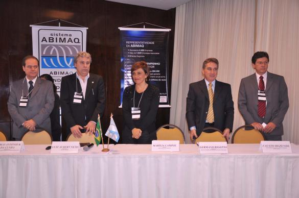 BRASIL: ABINAQ SE MUESTRA A COLOMBIA EN MAQUINARIAS