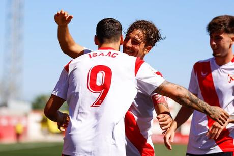 Entrada adicional gratis para los socios del Sevilla en la visita del Vélez