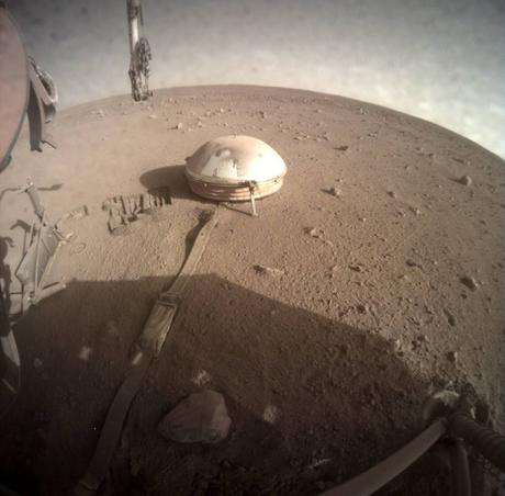 InSight detecta las ondas sísmicas que viajan por el núcleo de Marte