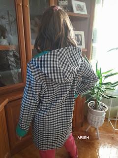 GABARDINA Y PARKA DE NIÑA