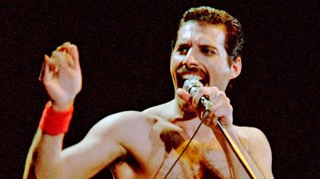 #MUSICA:  | Subastarán más de 1.000 objetos personales de Freddie Mercury #Queen