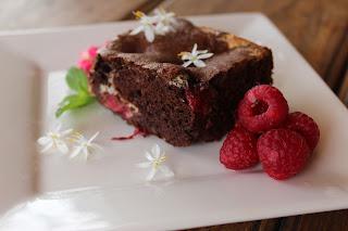 BROWNIE CLASICO DE CHOCOLATE CON NUECES