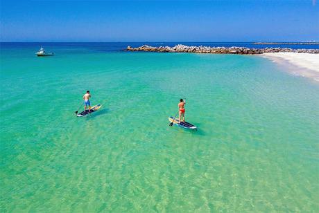 Paddleboarders en Shell Island
