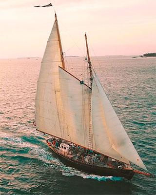 Sunset Sail Cayo Hueso