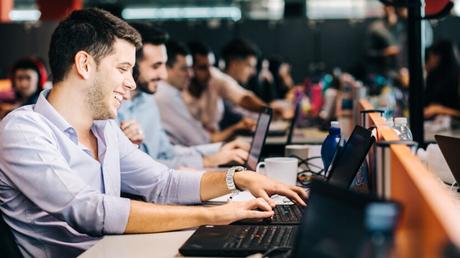 ¿Cuánto tienen que saber de tecnología los profesionales no tecnológicos? ¿Cuánto tienen que saber de tecnología los profesionales no tecnológicos?