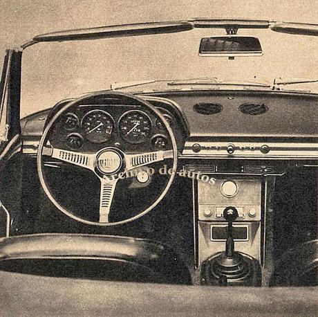 Fiat Dino Spider con motor V6 de Ferrari del año 1967