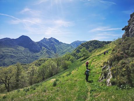 Circular al Tiatordos desde Taranes