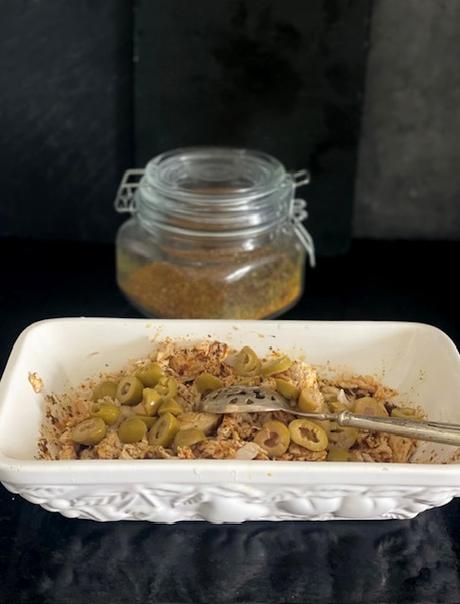 Bazlama relleno de  Pollo, Aceitunas y Kahvaltilik Poy Baharat #CookingTheChef: Gastronomía de Vanguardia