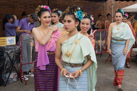 ropa-tradicional-tailandesa