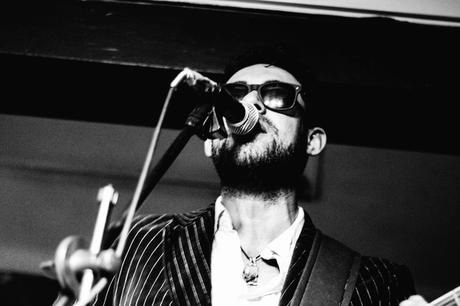 Banda chilena Los Necesarios lanzan “Y Es Verdad en vivo” en su canal oficial de Youtube 6c15b3bf-7396-5da0-2cf5-bf349900e687