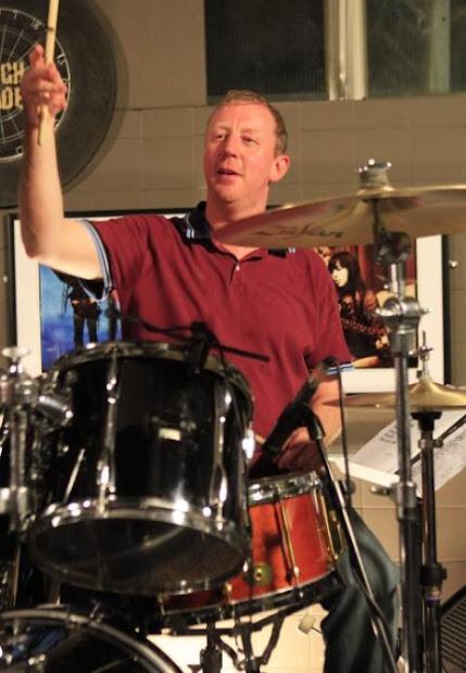 Efemérides del Rock y Heavy Metal: Que pasó un 08 de Mayo