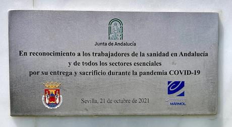 Monumentos a los trabajadores de la sanidad de Andalucía.