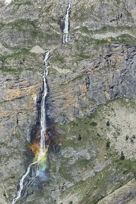 15 asombrosas cascadas en Italia