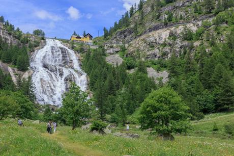 15 asombrosas cascadas en Italia