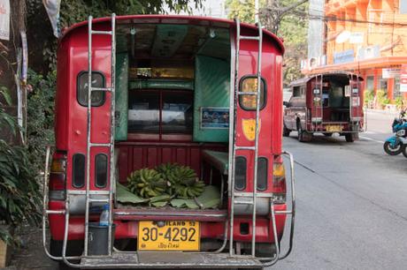 songthaew Tailandia - camionetas rojas