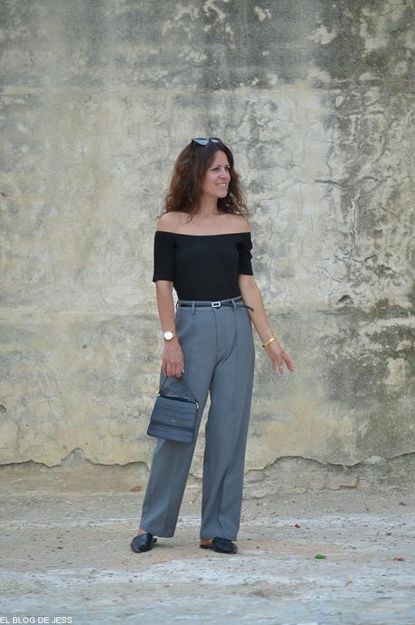 BLACK & GREY BLACK & GREY