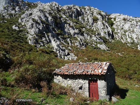 Arenas de Cabrales-Canal de Somas-Portudera-La Calzada de Caoru